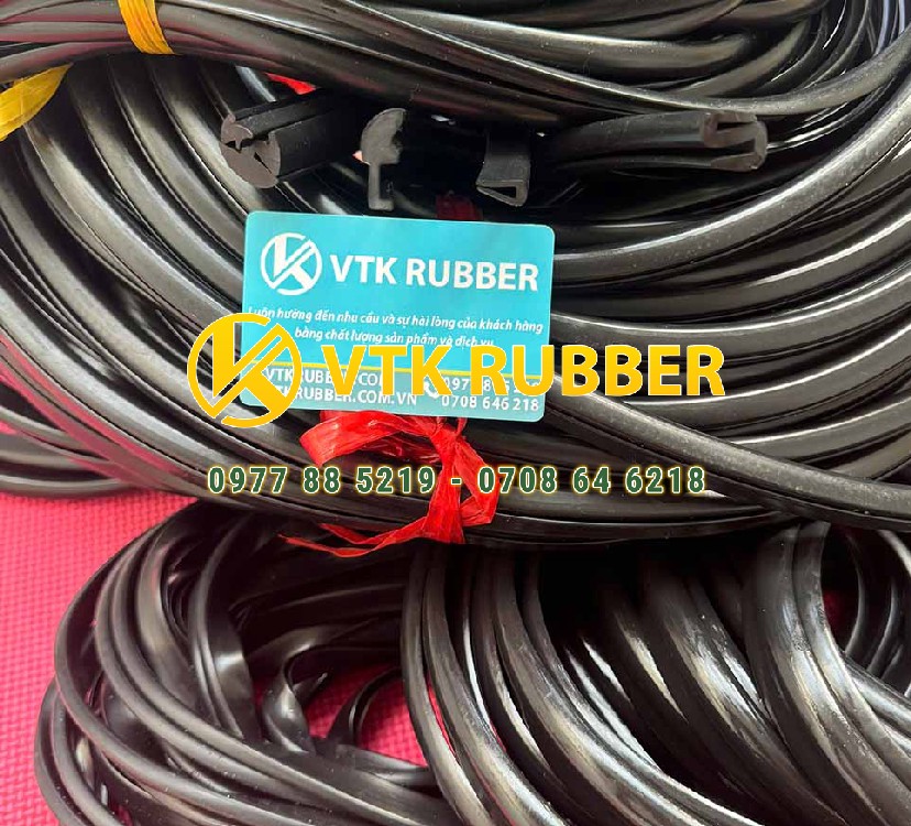 gia-cong-gioang-cao-su-chat-luong-cao-cao-su-epdm-silicone-nbr-chiu-dau