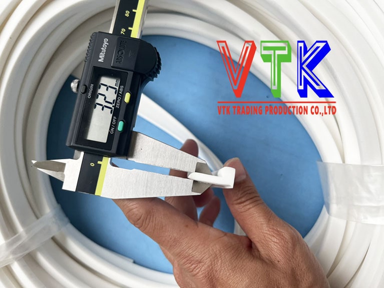 06 dia chi ban ron cao su chu d mau den o tinh son la 07 min