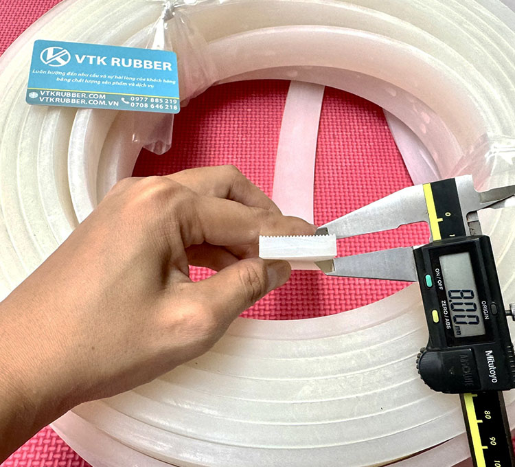 ron-silicon-trang-chu-nhat-8x29