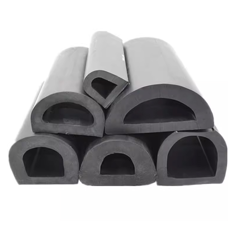 Chất liệu cao su dẻo, dễ thi công, giúp làm kín các khe hở nhỏ trên cửa, nắp máy, tủ điện