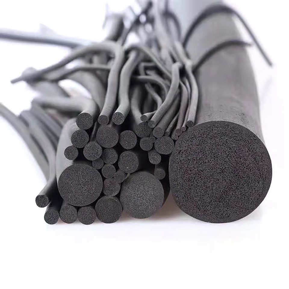 Dây xốp EPDM có cấu trúc bọt khí kín giúp cách âm, chống rung hiệu quả. Dùng trong phòng máy, kho lạnh, hệ thống điều hòa và vách ngăn công nghiệp