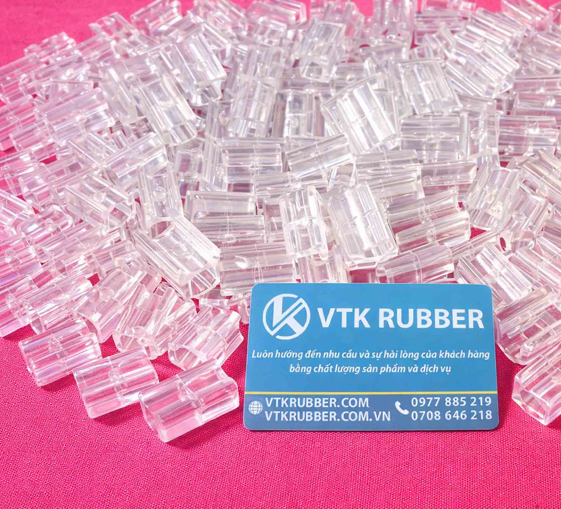 nap-chup-nhua-abs-trong-suot-boc-tiep-diem-16x22x4-5