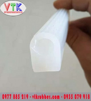 ron-silicone-dun/005_gia-cong-gioang-silicon-trang-chu-d-cao-su-chiu-nhiet-o-tinh-lai-chau-min_1634607755.jpg