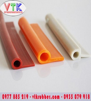 ron-silicone-dun/009_nha-may-gioang-silicon-chu-p-mau-trang-do-o-tinh-bac-kan-min_1634481213.jpg