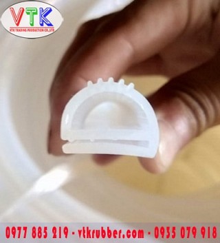 ron-silicone-dun/020_gia-cong-gioang-silicone-dun-chu-e-o-tp-hai-phong-min_1633998319.jpg