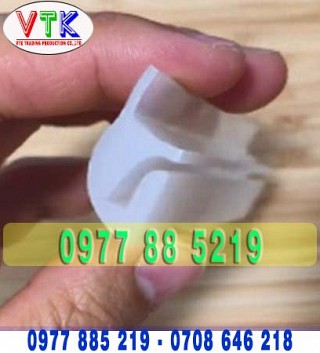 ron-silicone-dun/052_xuong-san-xuat-gioang-silicon-trang-chu-u-chu-v-chen-cua-kinh-long-an-min_1568516188.jpg