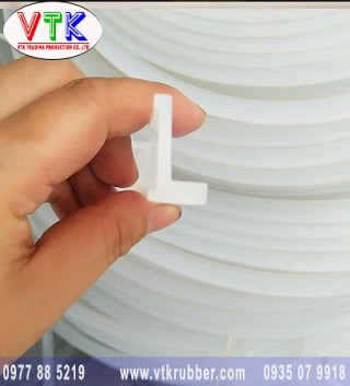 ron-silicone-dun/057_xuong-san-xuat-gioang-silicon-mau-trang-chu-l-o-vinh-long-min_1569133526.jpg